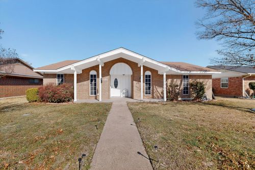 3401 Hillsdale Ln, Garland, TX, 75042-5470 | Card Image