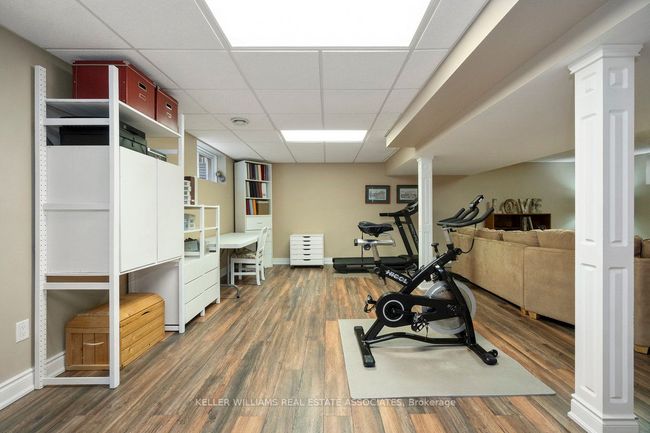 10 Meadowglen Blvd, House other with 4 bedrooms, 4 bathrooms and 2 parking in Georgetown ON | Image 38