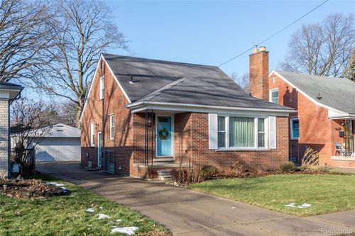 9943 Leverne, Redford, MI, 48239-2240 | Card Image