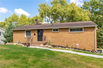 4551 17th Street Nw, House other with 3 bedrooms, 1 bathrooms and null parking in Canton OH | Image 2