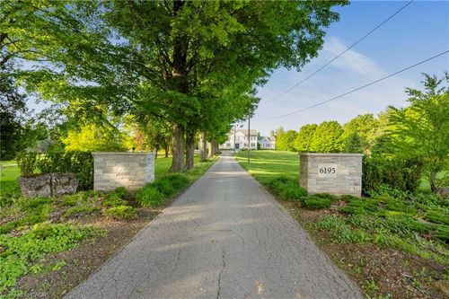 6195 Milburough Line, Burlington, ON, L7P0C8 | Card Image