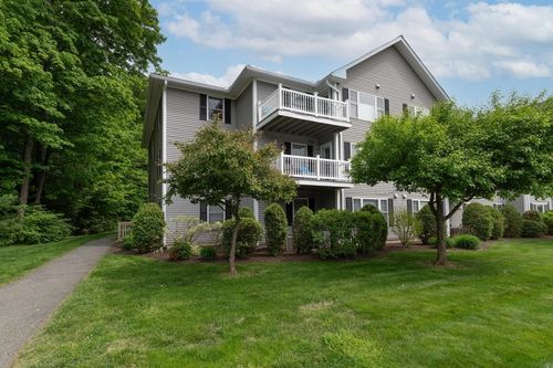 416-24 Green Leaves Dr, Amherst, MA, 01002-2666 | Card Image