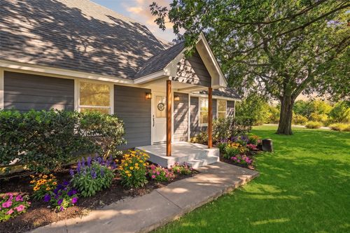 34 Cambridge Dr, Pottsboro, TX, 75076-4517 | Card Image