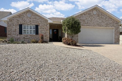 660 Oak Valley Dr, Kerrville, TX, 78028-6659 | Card Image