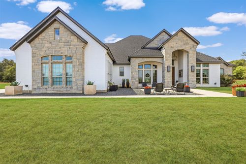 133 Heritage Springs Dr, Brock, TX, 76087-1811 | Card Image