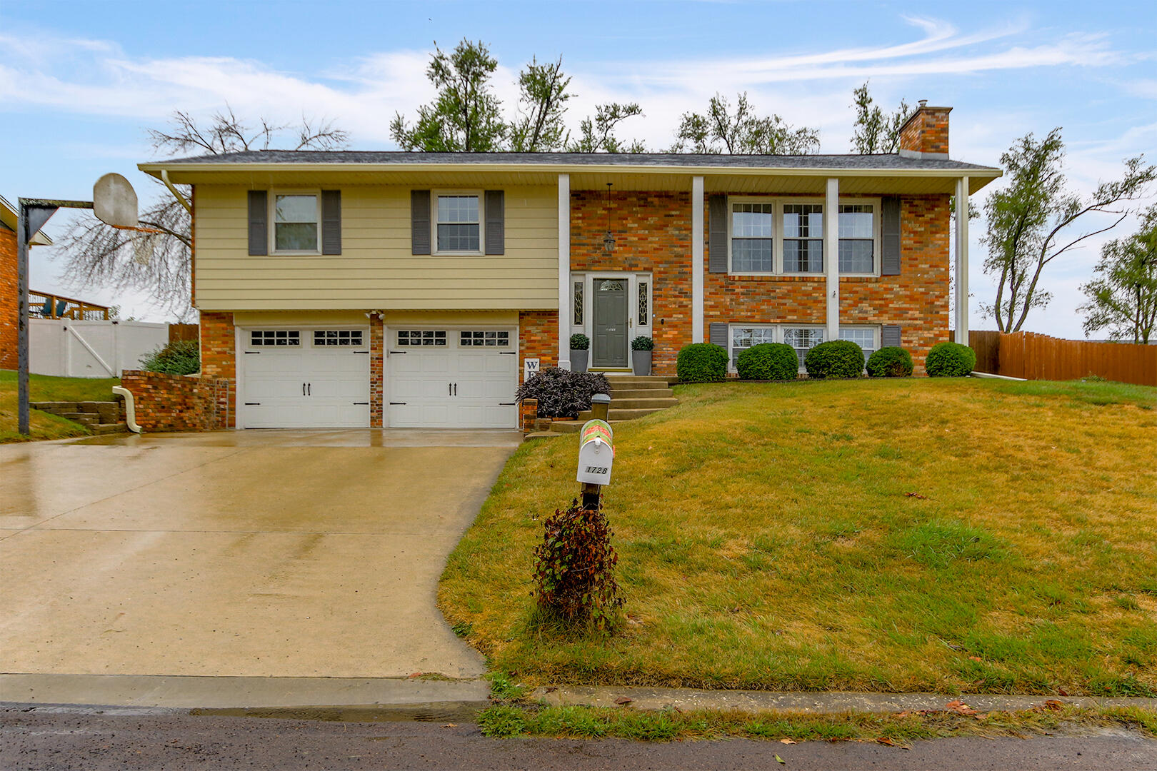 Cherry St, Mexico, MO 65265