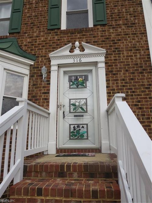 316 San Roman Dr, Chesapeake, VA, 23322-8001 | Card Image