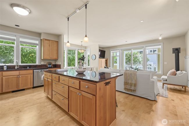 UNIT-102 - 156 Hall Brothers Loop, Condo with 2 bedrooms, 2 bathrooms and null parking in Bainbridge Island WA | Image 6