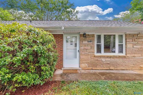 3512 Bluegrass Rd Sw, Huntsville, AL, 35805-4502 | Card Image