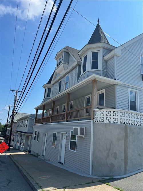 f-703 Providence St, West Warwick, RI, 02893-1555 | Card Image