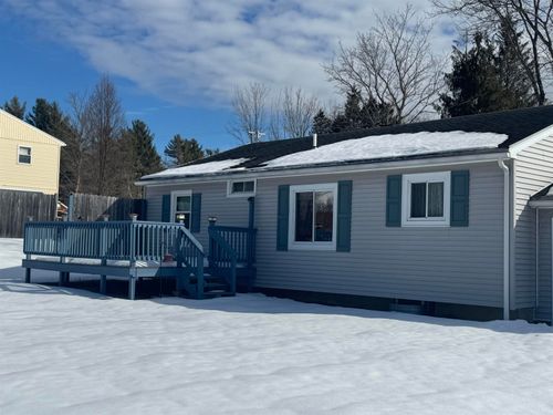 1758 East Rd, Bennington, VT, 05201-8070 | Card Image