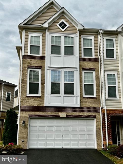 43453 Rickenbacker Sq, ASHBURN, VA, 20147-6799 | Card Image