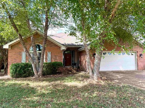 305 E Pershing Ave, Muscle Shoals, AL, 35661 | Card Image