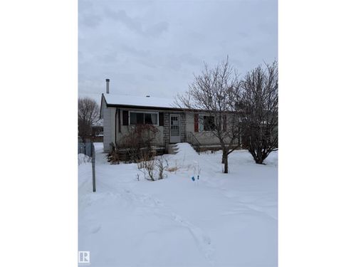 4724 52 Ave, Evansburg, AB, T0E0T0 | Card Image