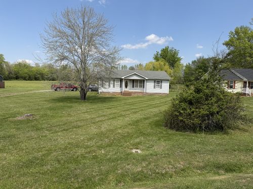 758 College St, Portland, TN, 37148-2120 | Card Image