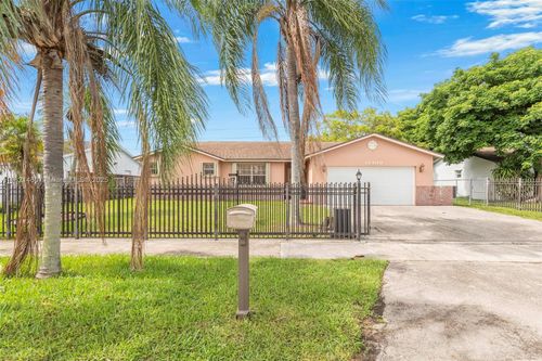 12400 Sw 259th Ter, Homestead, FL, 33032-7074 | Card Image