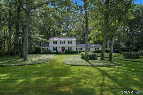 7 Milestone Ln, Madison, CT, 06443-2345 | Card Image