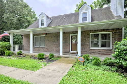 3484 Brookfield Dr, Clarksville, TN, 37043-7414 | Card Image