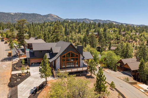 1681 Tuolumne Rd, Big Bear City, CA, 92314-9648 | Card Image