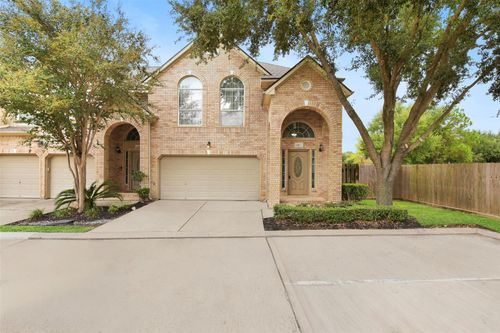 6406 E Linpar Ct, Houston, TX, 77040-5166 | Card Image