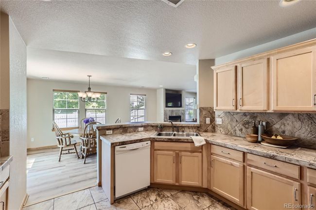 Kitchen and Dining rooms | Image 15