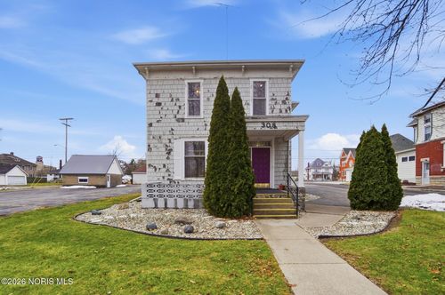 308 N Main St, Paulding, OH, 45879-1240 | Card Image