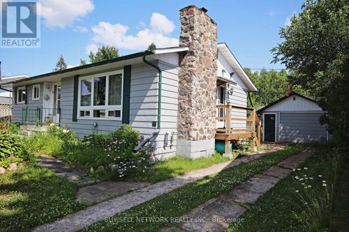 9 Hemlock Street, Highlands East (Bicroft Ward), ON, K0L1M0 | Card Image
