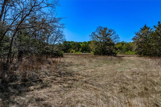 5611 S Us Highway 77, Home with 0 bedrooms, 0 bathrooms and null parking in Warda TX | Image 20