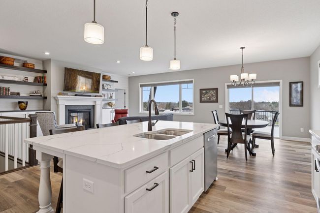 Open and Flowing Floorplan | Image 16