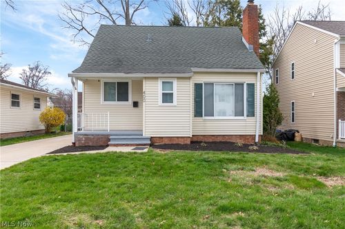 400 Elmwood Road, Bay Village, OH, 44140 | Card Image