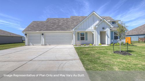 470 Gwenn Glade Cv, Lockhart, TX, 78644 | Card Image