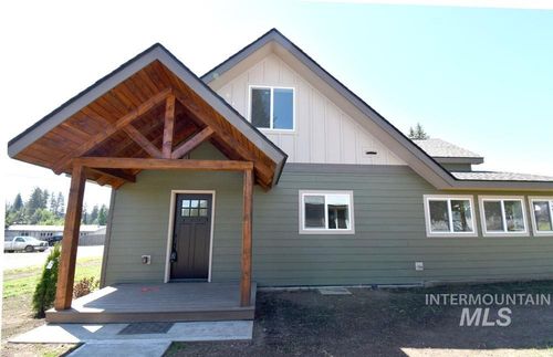 413 Ellis Ave, Winchester, ID, 83555-0047 | Card Image