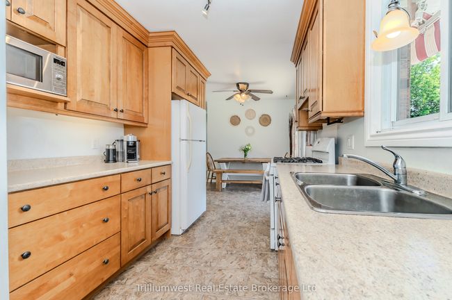 21 Emma St, House other with 3 bedrooms, 2 bathrooms and 4 parking in Princeton ON | Image 16
