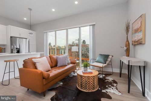 apt-200-52 W Washington Ln, PHILADELPHIA, PA, 19144-2681 | Card Image