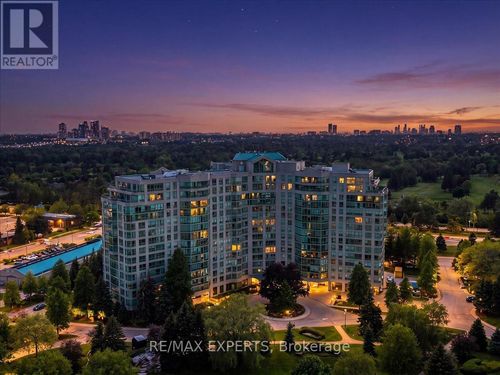 1122-7805 Bayview Ave, Thornhill, ON, L3T7N1 | Card Image
