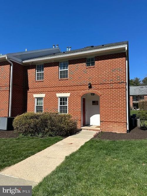 516-750 E Marshall St, WEST CHESTER, PA, 19380-4449 | Card Image