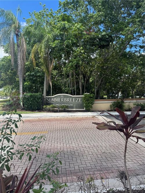 apt-909-9999 Summerbreeze Dr, Sunrise, FL, 33322-5879 | Card Image