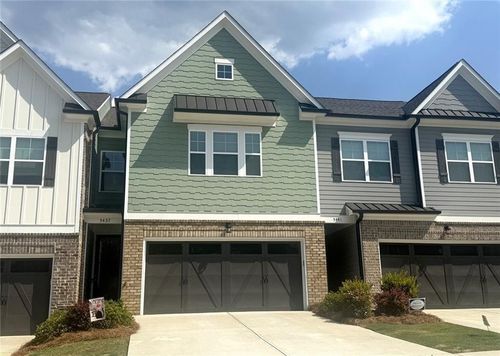 5437 Maple Grove Ln, Flowery Branch, GA, 30542-7637 | Card Image
