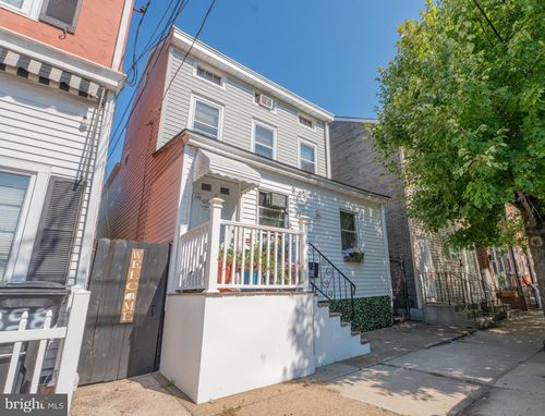 560 2nd Street, Trenton, NJ, 08611 | Card Image