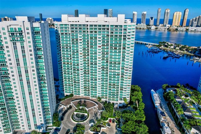 APT-2607 - 3201 Ne 183 Rd St, Condo with 3 bedrooms, 3 bathrooms and null parking in Aventura FL | Image 59