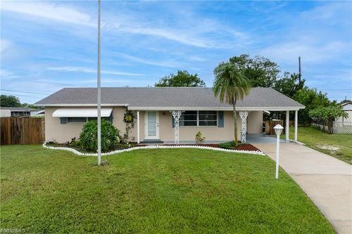312 Grovewood Ave S, LEHIGH ACRES, FL, 33936-5802 | Card Image