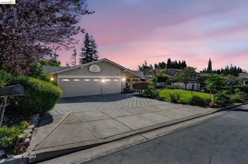 277 277 Hidalgo Court, Fremont, CA, 94539-9999 | Card Image