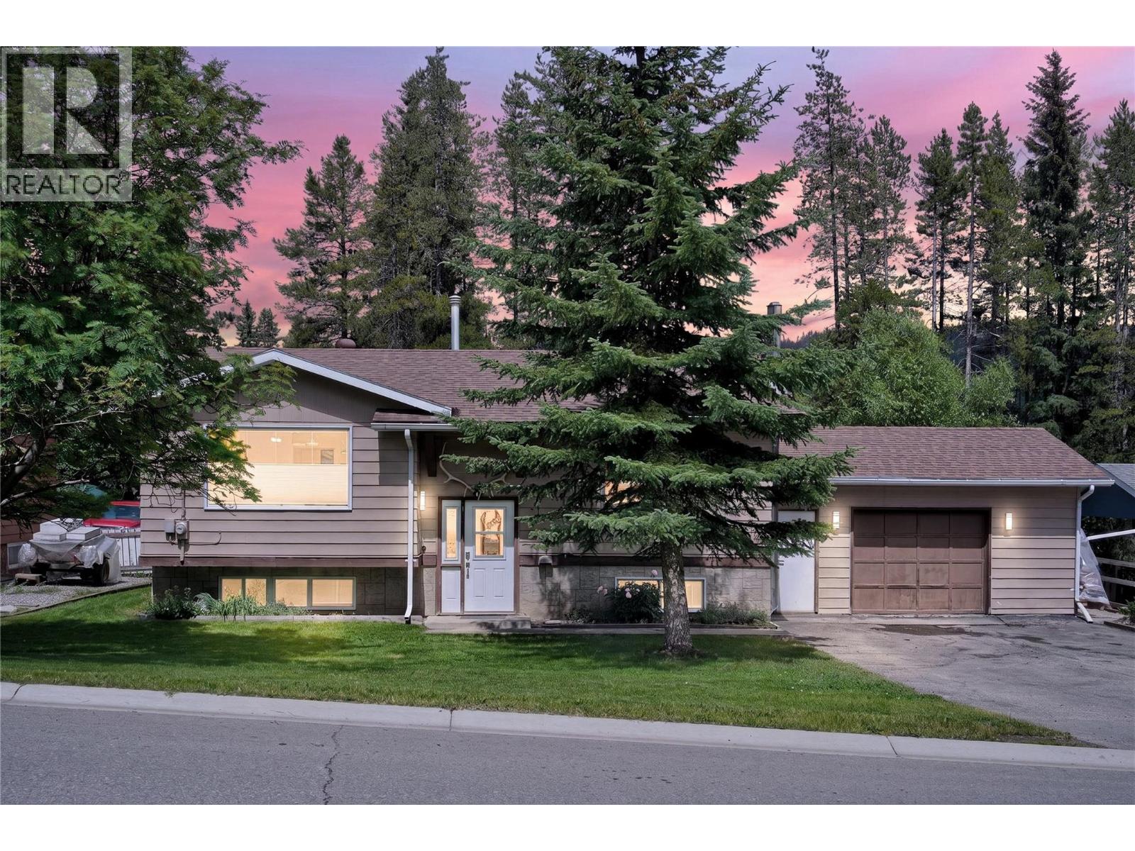 Residential in Elkford