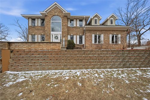 3256 Meadow Ridge Rd Ne, Solon, IA, 52333-9391 | Card Image