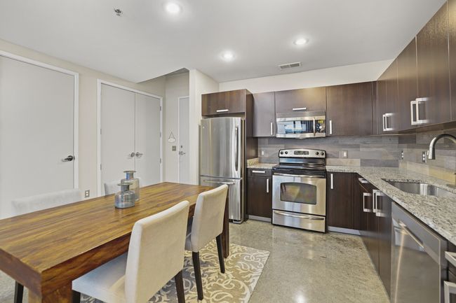 APT-522 - 600 12 Th Ave S, Condo with 2 bedrooms, 2 bathrooms and 2 parking in Nashville TN | Image 8