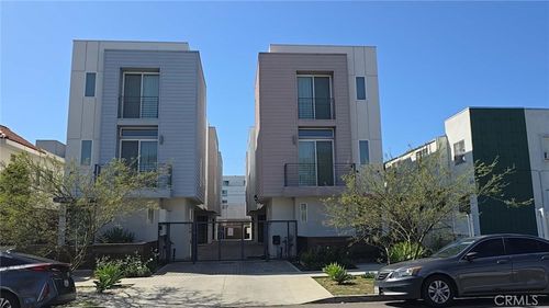 319 S Serrano, Los Angeles, CA, 90020 | Card Image