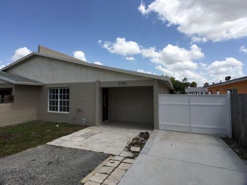 5791 S Rue Rd, West Palm Beach, FL, 33415-7164 | Card Image
