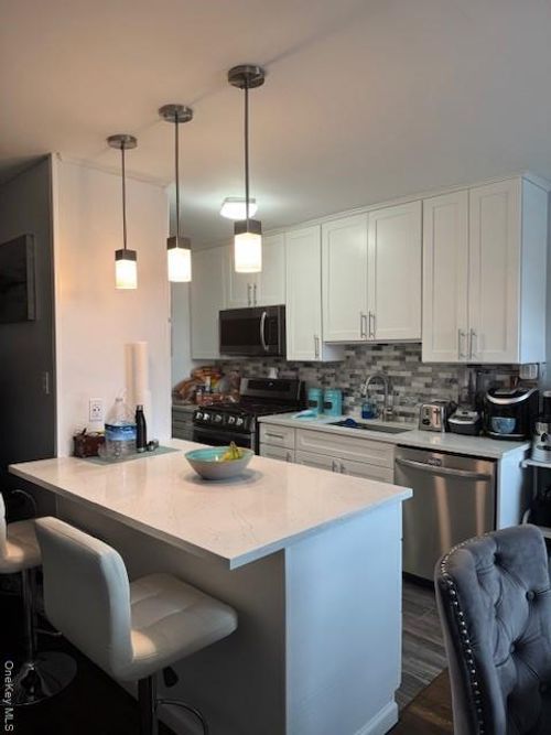 apt-3d-84 155th Ave, Howard Beach, NY, 11414-2214 | Card Image