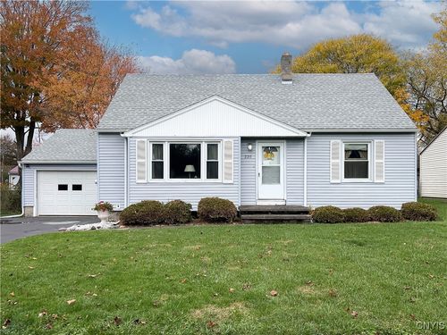 220 Hoover Dr, Syracuse, NY, 13205-3241 | Card Image