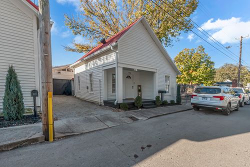 211 W 13th St, Columbia, TN, 38401 | Card Image